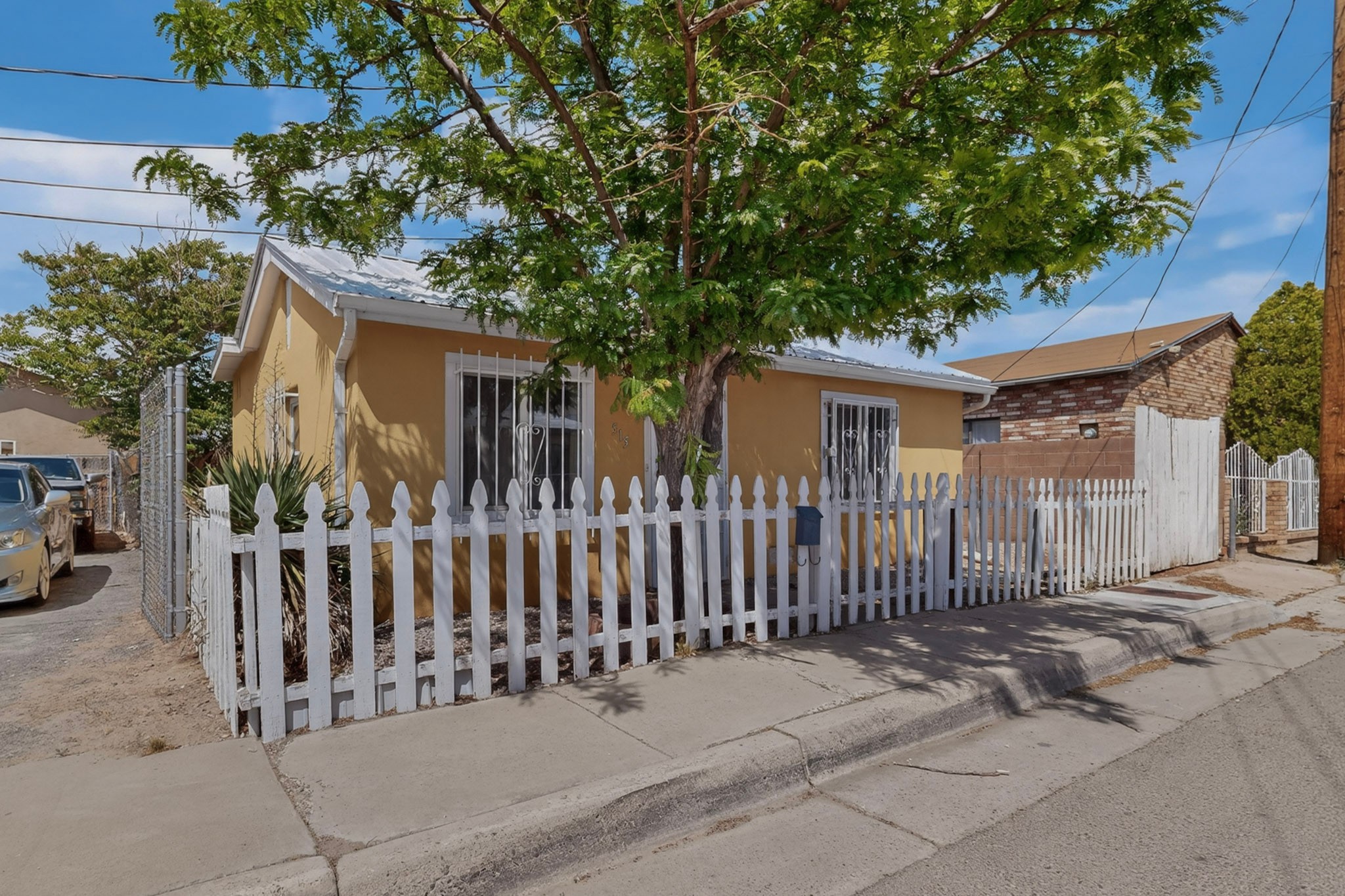 Property thumbnail image